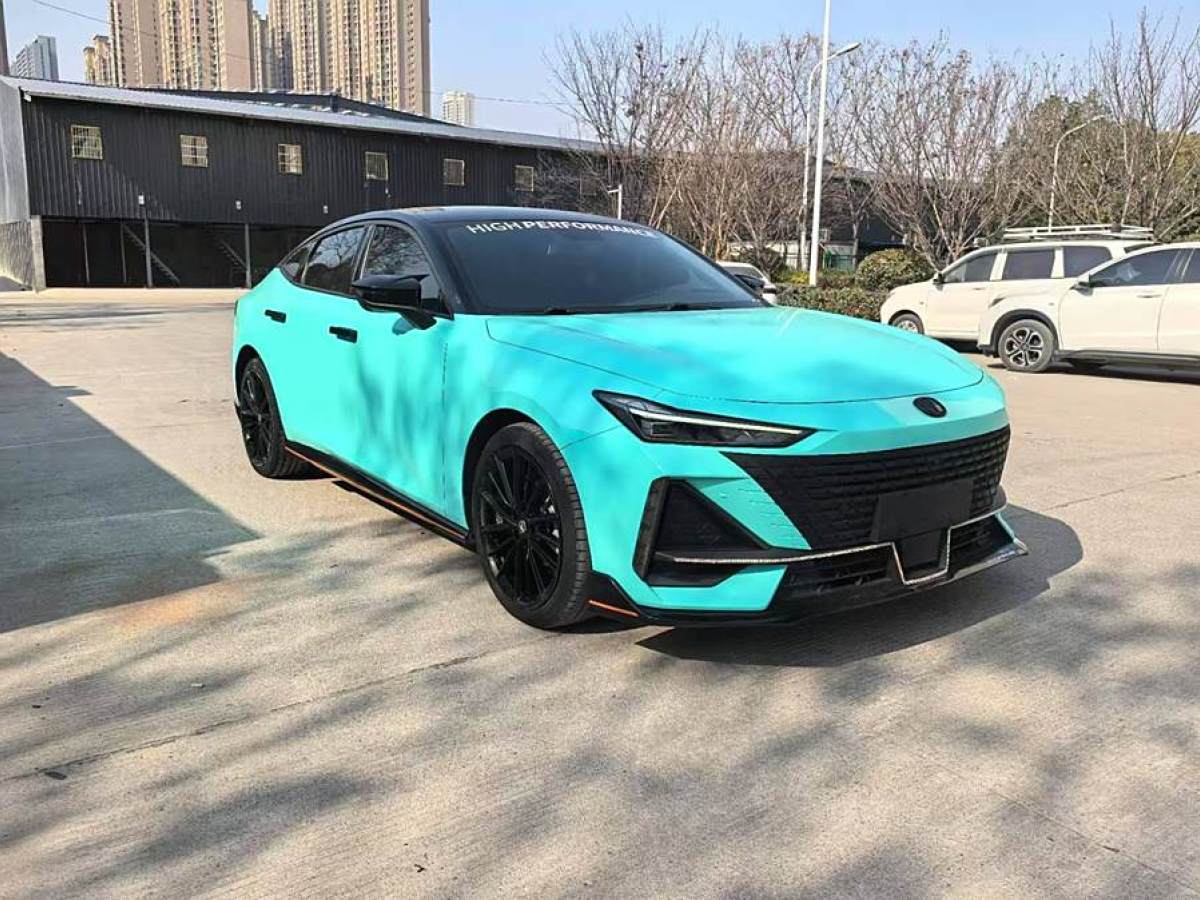 長(zhǎng)安 長(zhǎng)安UNI-V  2022款 1.5T 運(yùn)動(dòng)版圖片