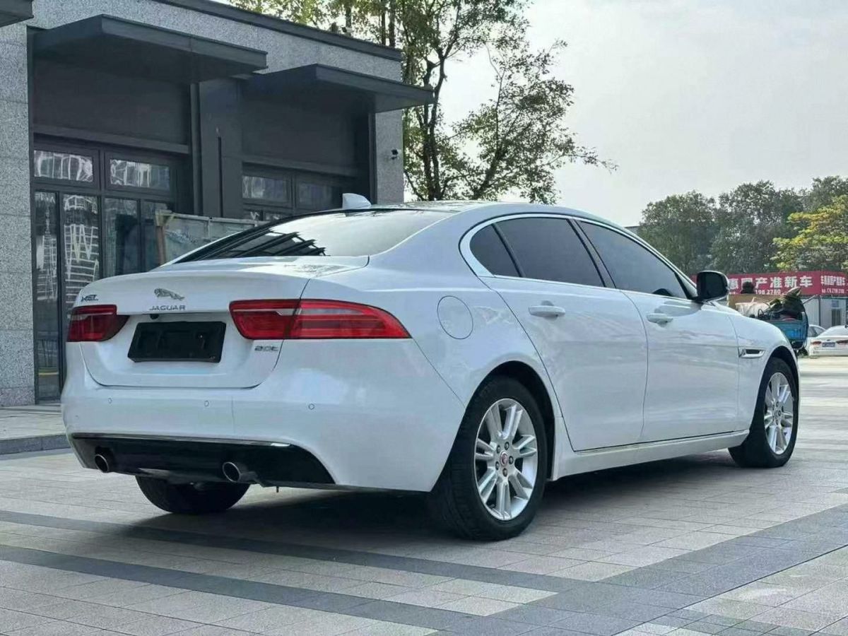 捷豹 XE  2019款 2.0T 300PS 四驅(qū)Landmark Edition圖片