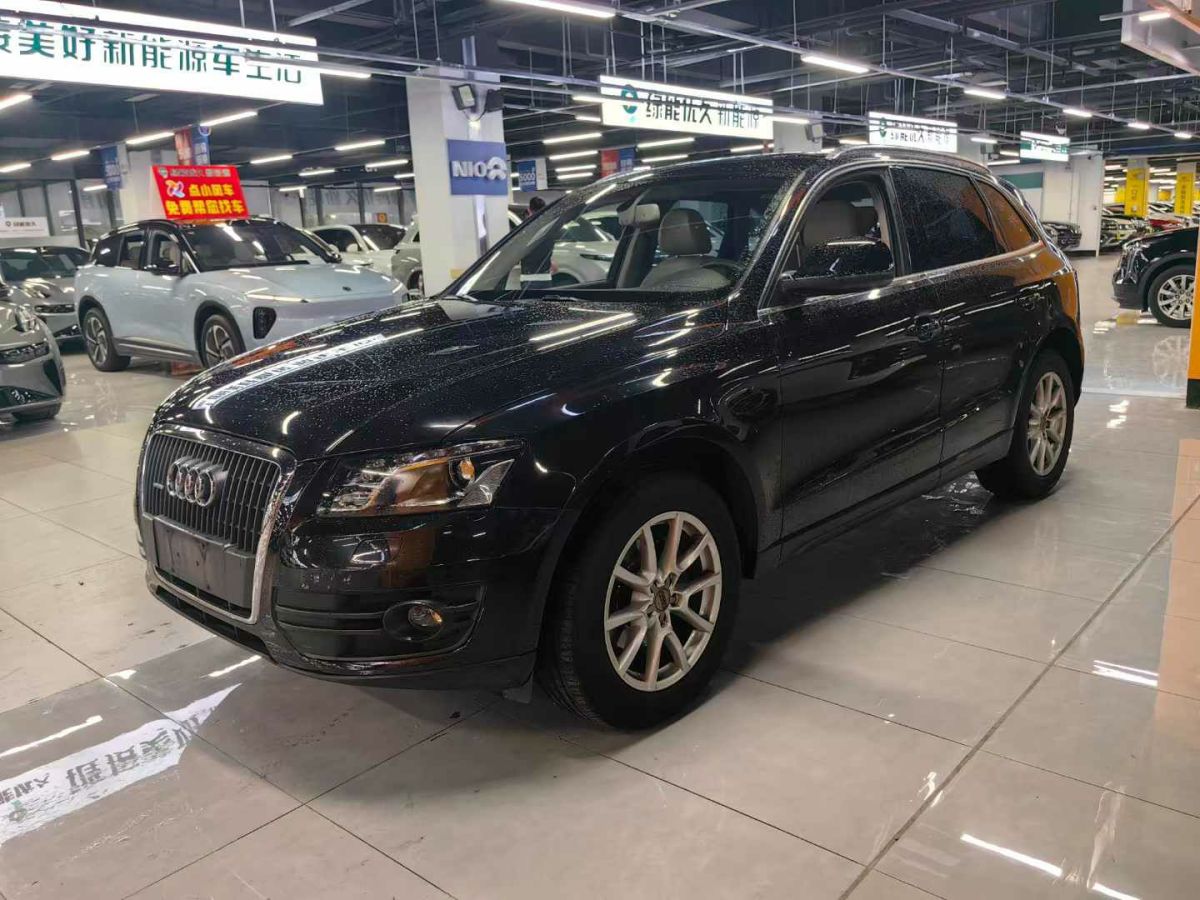 2013年1月奧迪 奧迪Q5  2013款 Q5 3.0TFSI 45TFSI Quattro 運(yùn)動(dòng)型