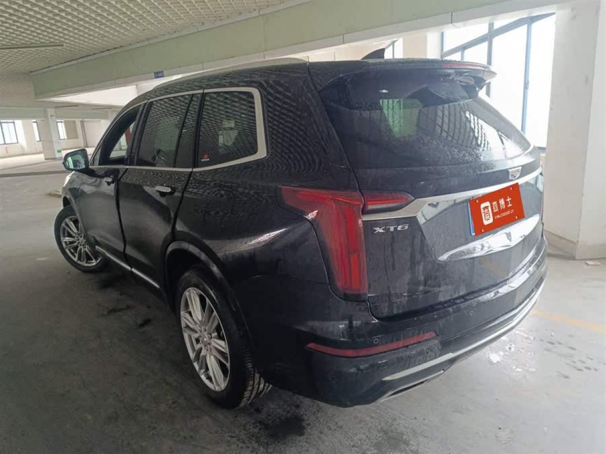 凱迪拉克 XT6  2022款 2.0T 七座四驅(qū)豪華120周年限量版圖片