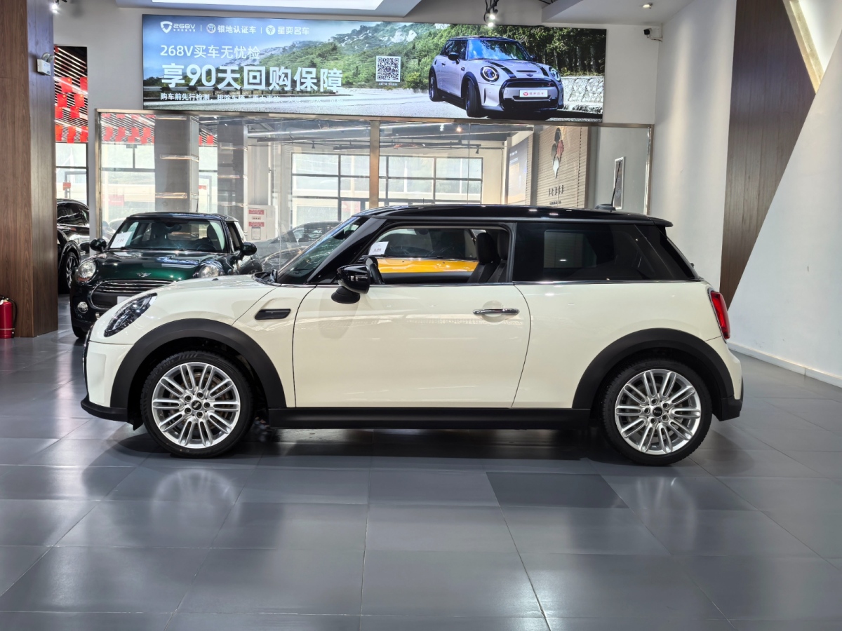 2021年8月MINI MINI  2022款 1.5T COOPER 經典派