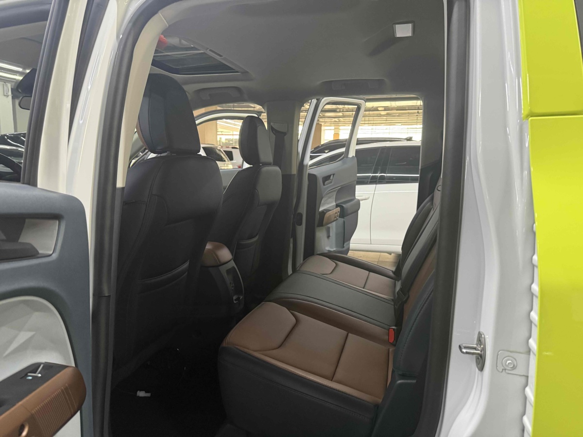 Jeep 自由俠  2019款 220T 自動標(biāo)準(zhǔn)版圖片