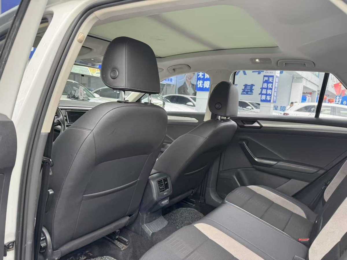 大眾 T-ROC探歌  2021款 改款 280TSI DSG兩驅(qū)精英智聯(lián)版圖片