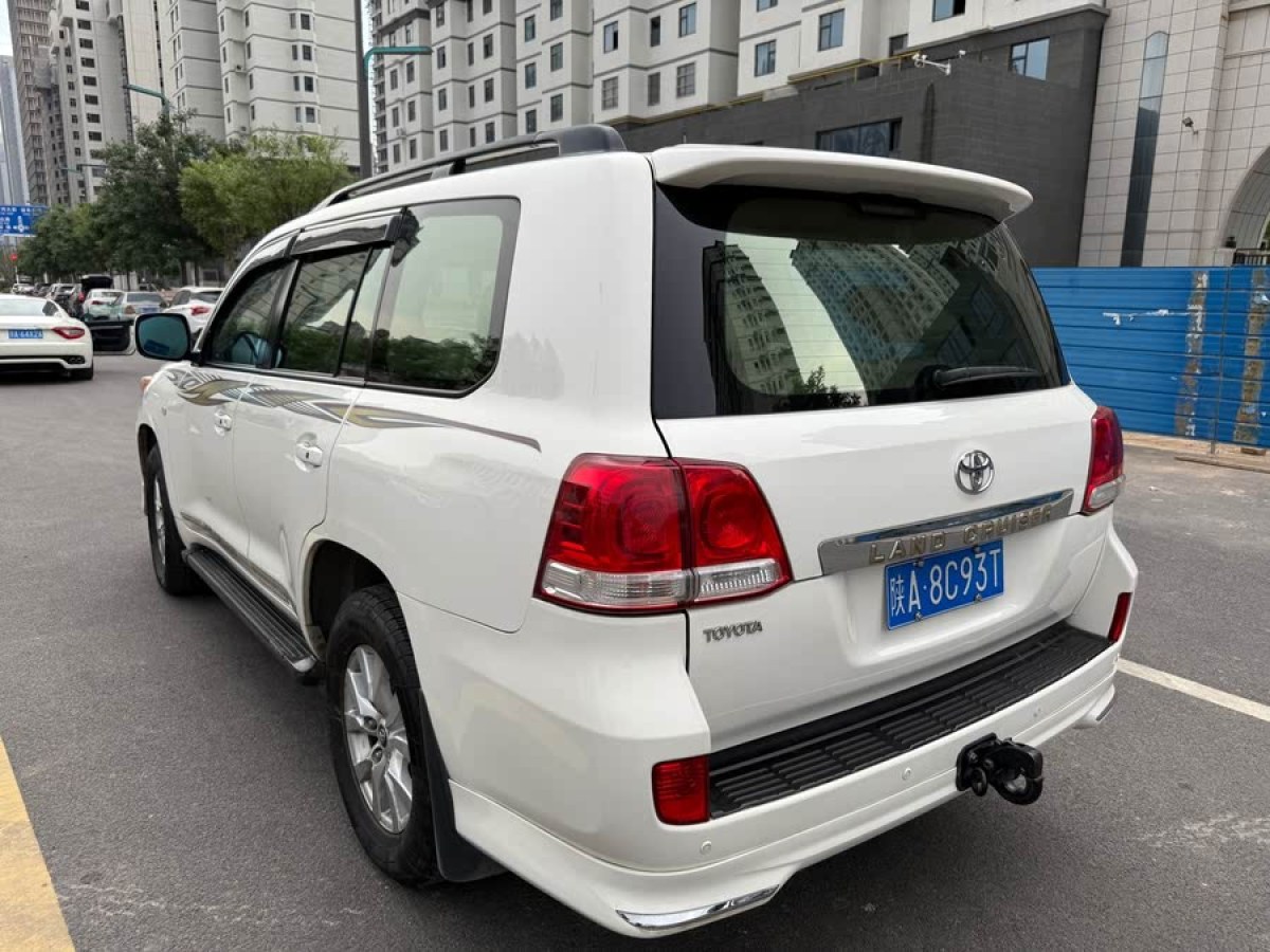 豐田 蘭德酷路澤  2010款 4.0L 自動VX圖片