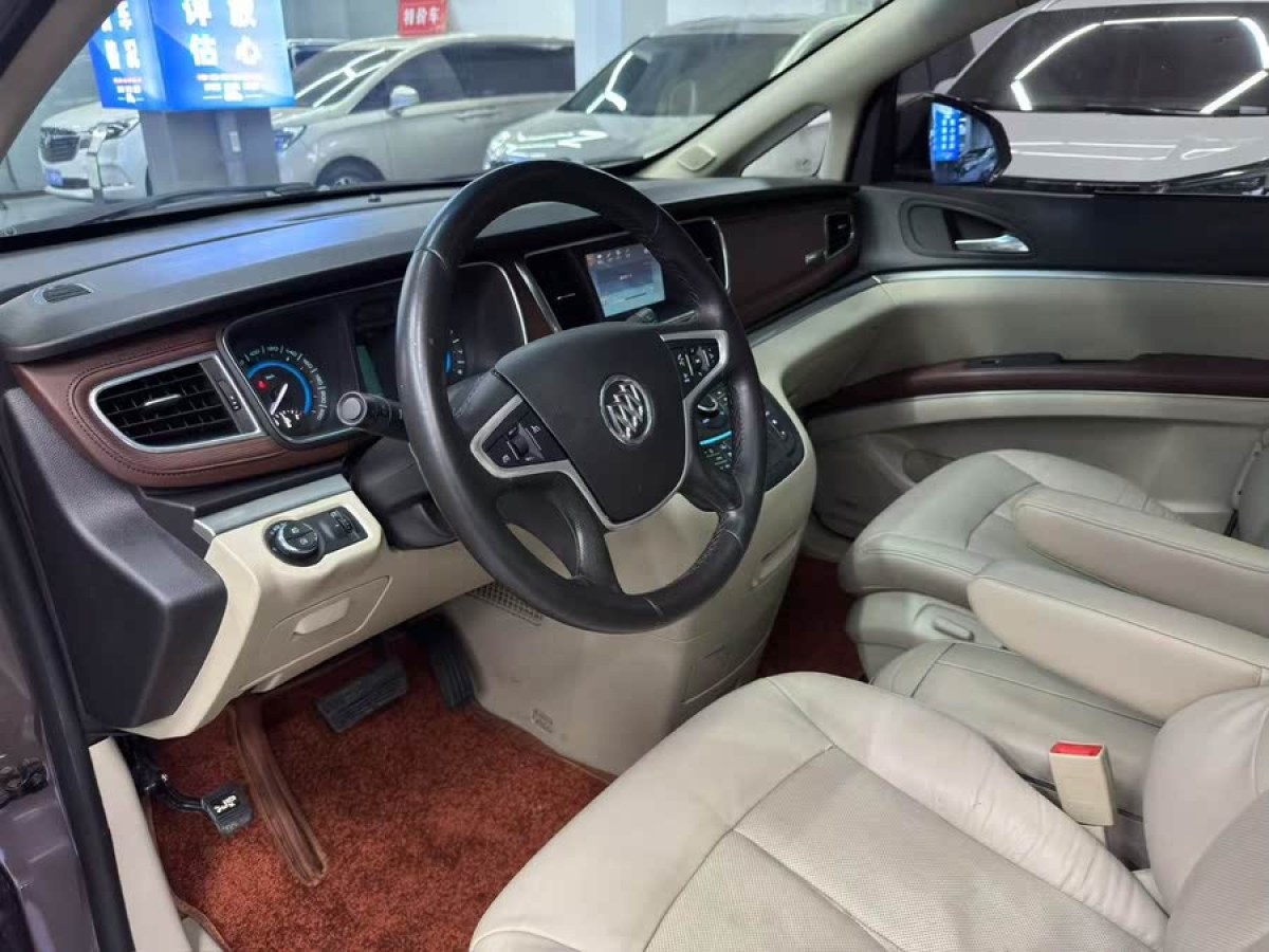 別克 GL8  2014款 3.0L XT豪華商務(wù)旗艦版圖片