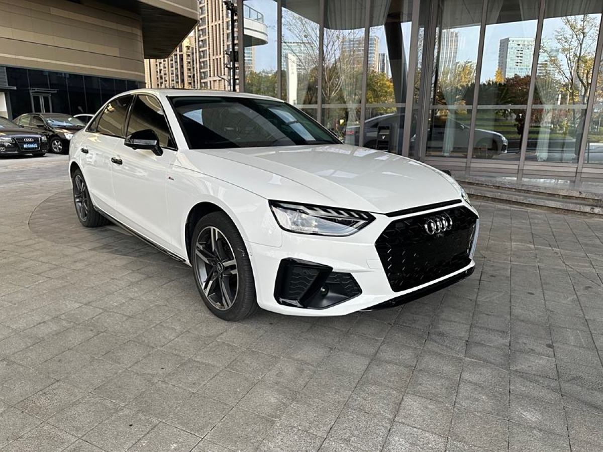 奧迪 奧迪A4L  2020款 40 TFSI 時(shí)尚動感型圖片