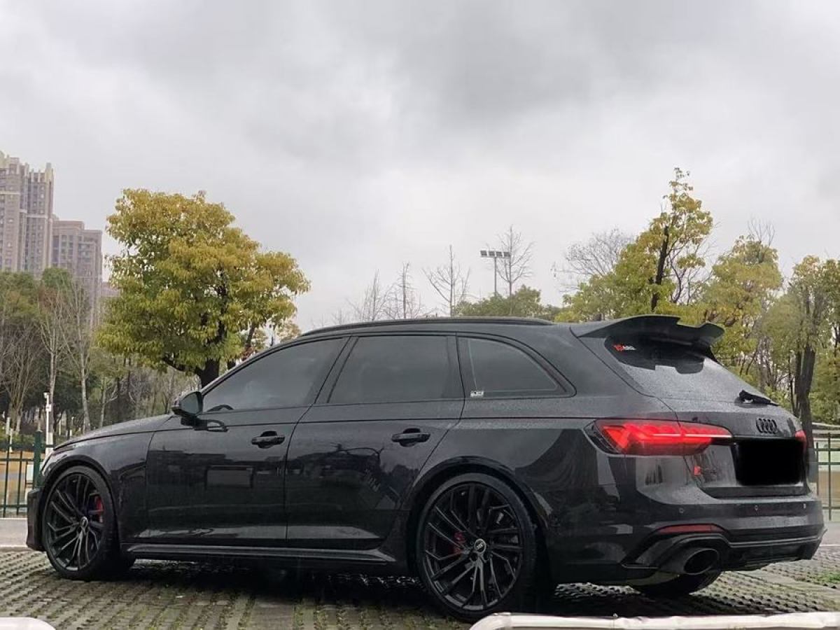 奧迪 奧迪RS 4  2022款 RS4 Avant 黑曜版圖片