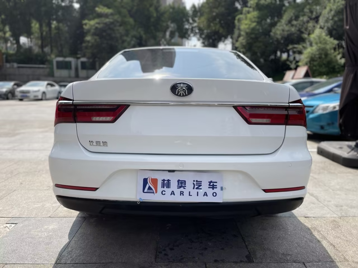 比亞迪 秦  2019款 1.5L 自動(dòng)豪華型圖片