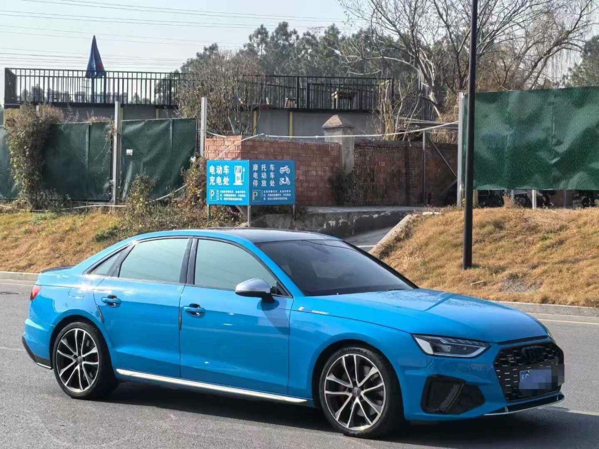 奧迪 奧迪S3  2021款 S3 Limousine edition one 歐洲版圖片