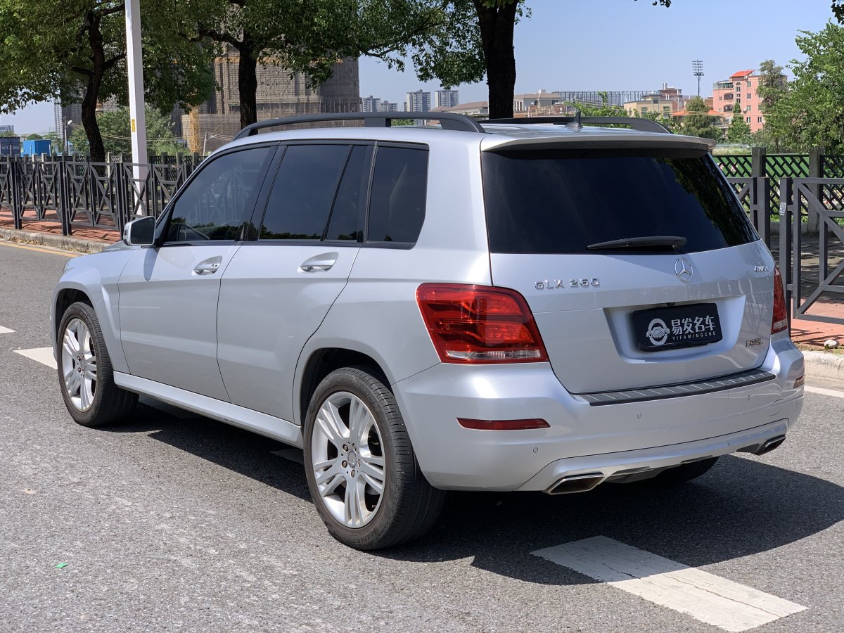 奔馳 奔馳GLK級(jí)  2014款 GLK 260 4MATIC 動(dòng)感型圖片