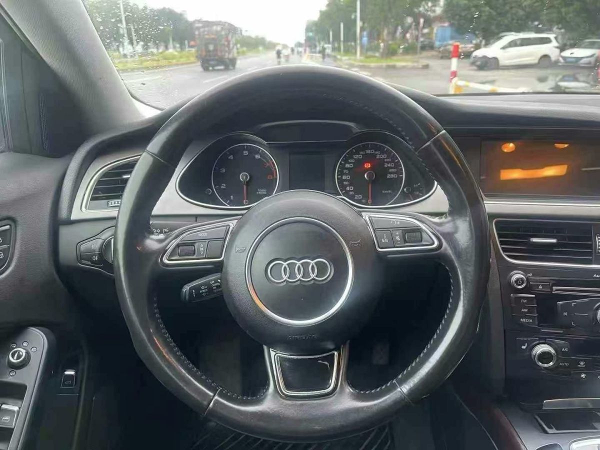 奧迪 奧迪A4L  2016款 A4L 35TFSI豪華型圖片