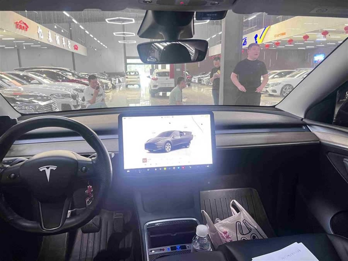 特斯拉 Model Y  2022款 改款 后輪驅(qū)動版圖片