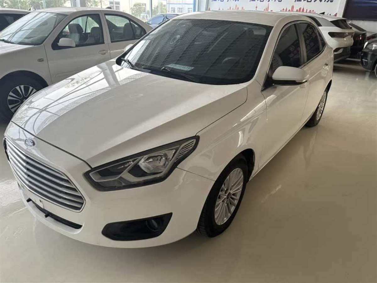 福特 福睿斯  2015款 1.5L 手動(dòng)舒適型圖片
