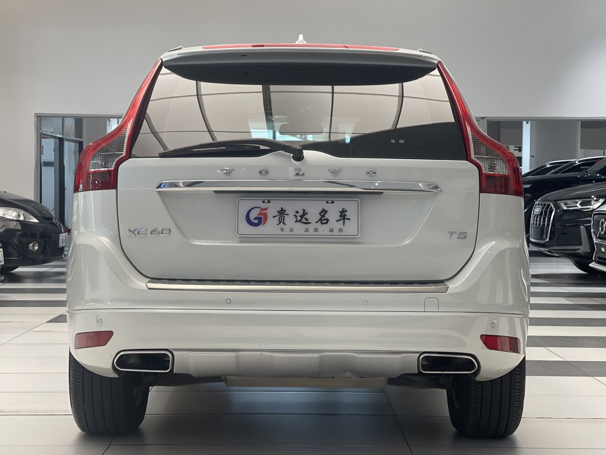 沃爾沃 XC60  2017款 T5 智進(jìn)版圖片