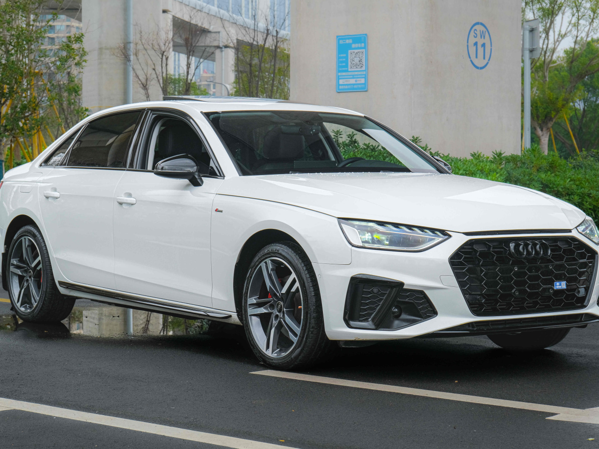 2022年2月奧迪 奧迪A4L  2022款 40 TFSI 豪華動感型