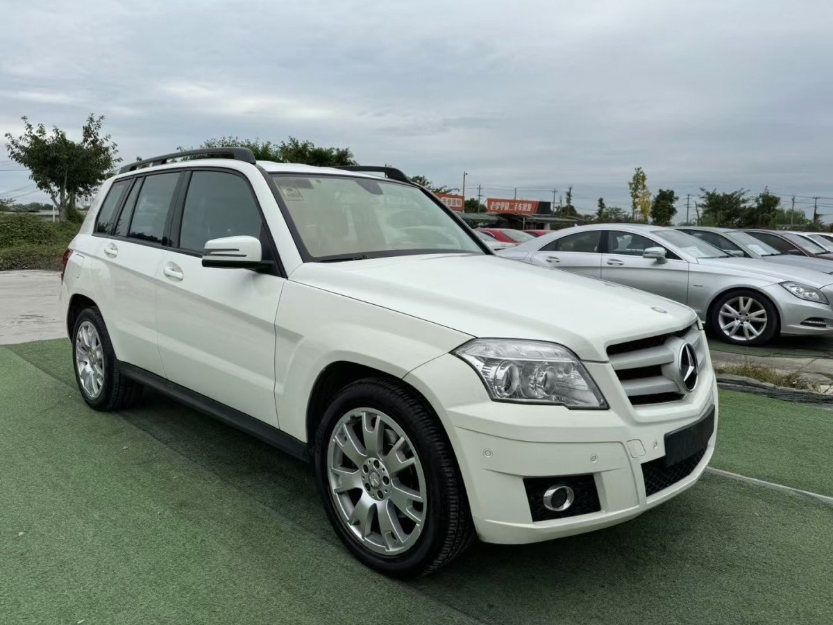 2012年4月奔馳 奔馳GLK級(jí)  2011款 GLK 300 4MATIC 動(dòng)感型