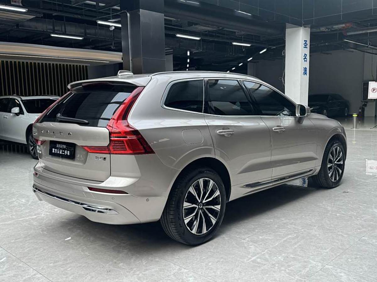 沃爾沃 XC60  2023款 B5 四驅智雅豪華版圖片