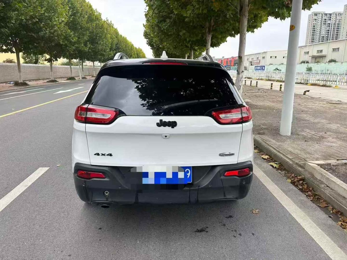 Jeep 自由光  2015款 2.4L 精英版圖片