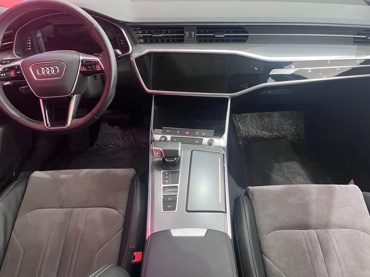 奧迪 奧迪A6L  2022款 45 TFSI 臻選動(dòng)感型圖片