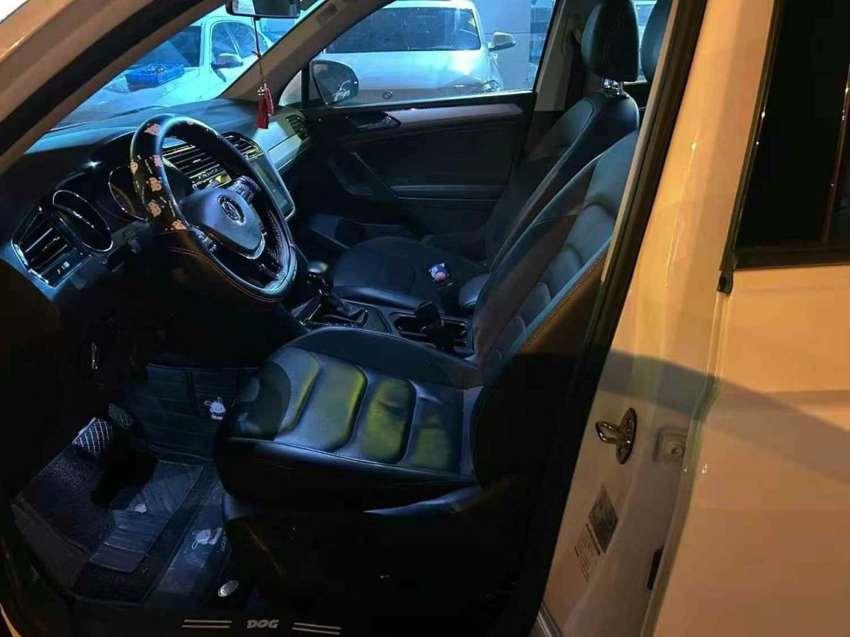 大眾 途觀L  2020款 330TSI 自動兩驅(qū)R-Line旗艦版 國VI圖片