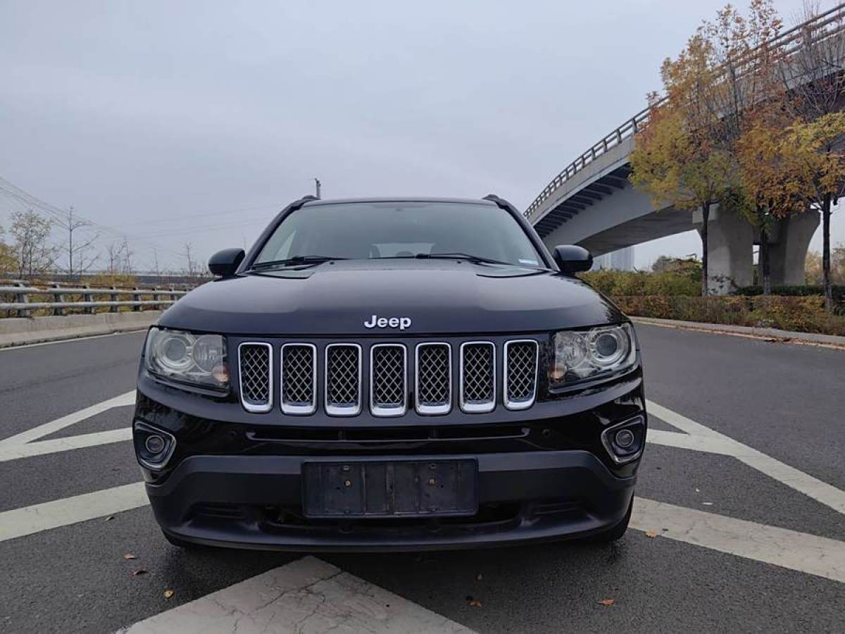 2014年11月Jeep 指南者  2014款 2.0L 兩驅(qū)豪華版