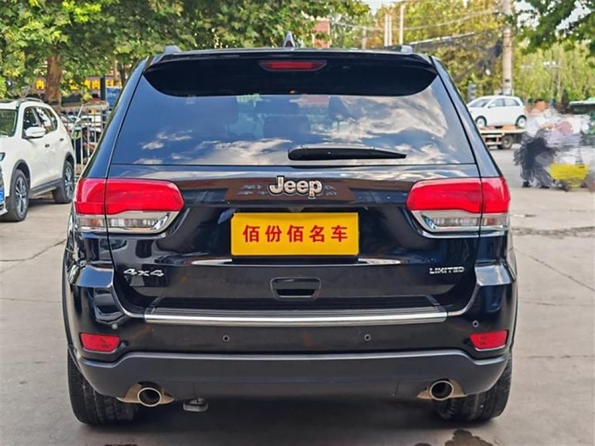 2018年3月Jeep 大切諾基  2017款 3.6L 精英導(dǎo)航版