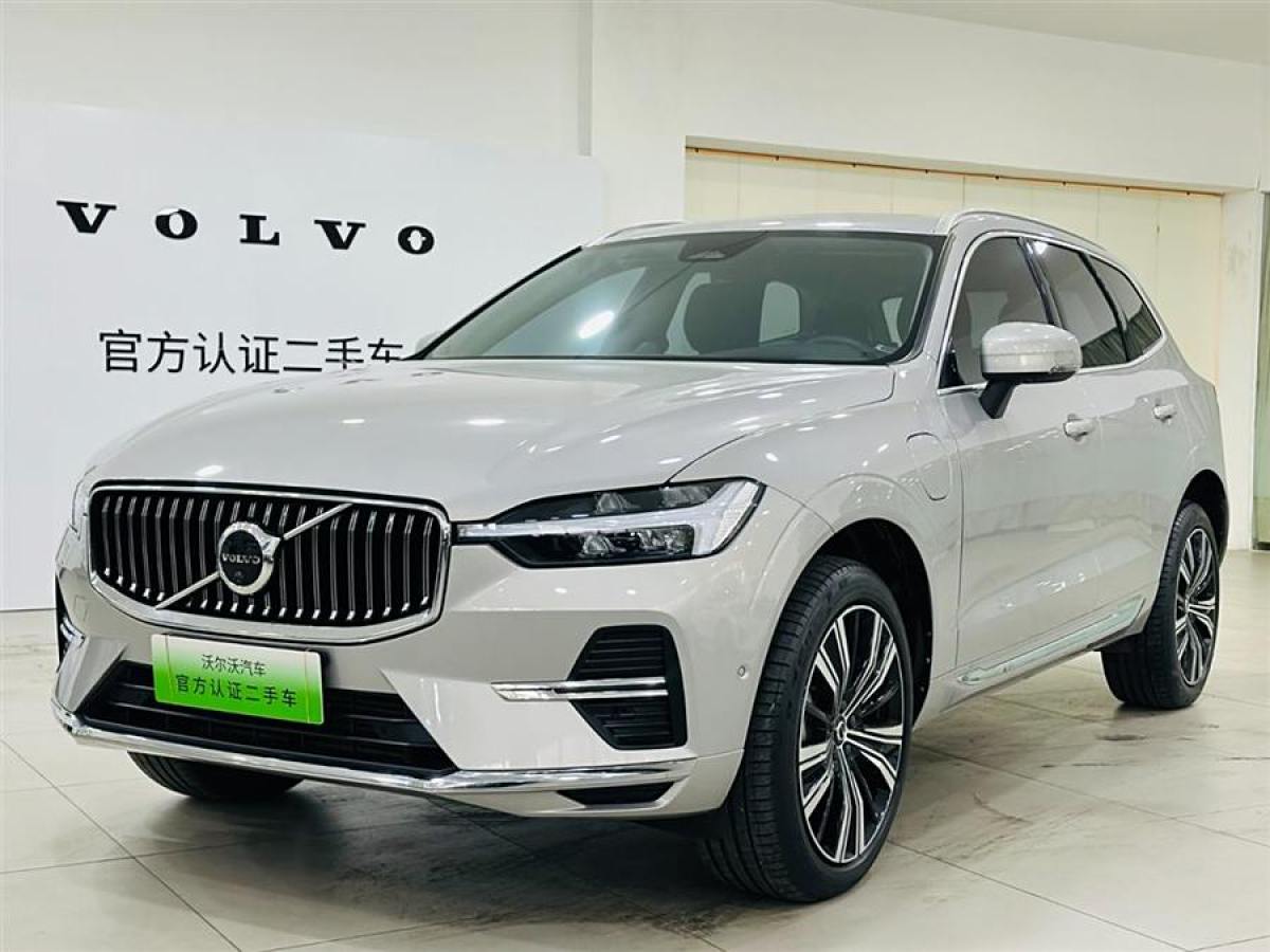 2021年11月沃爾沃 XC60新能源  2025款 插電式混動 長續(xù)航四驅(qū)智雅豪華版