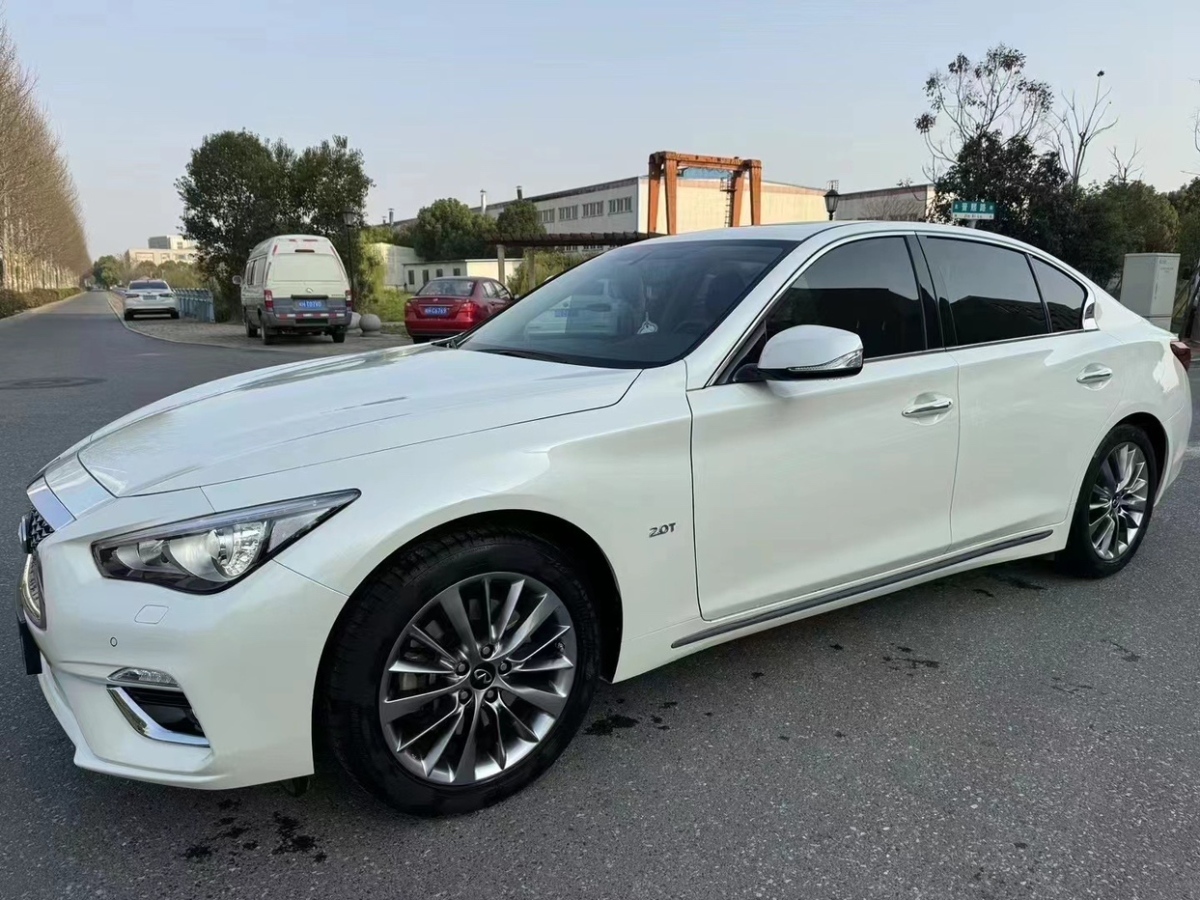 英菲尼迪 Q50L  2021款 2.0T 逸享版图片