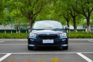 寶馬1系 寶馬 120i M運動曜夜版