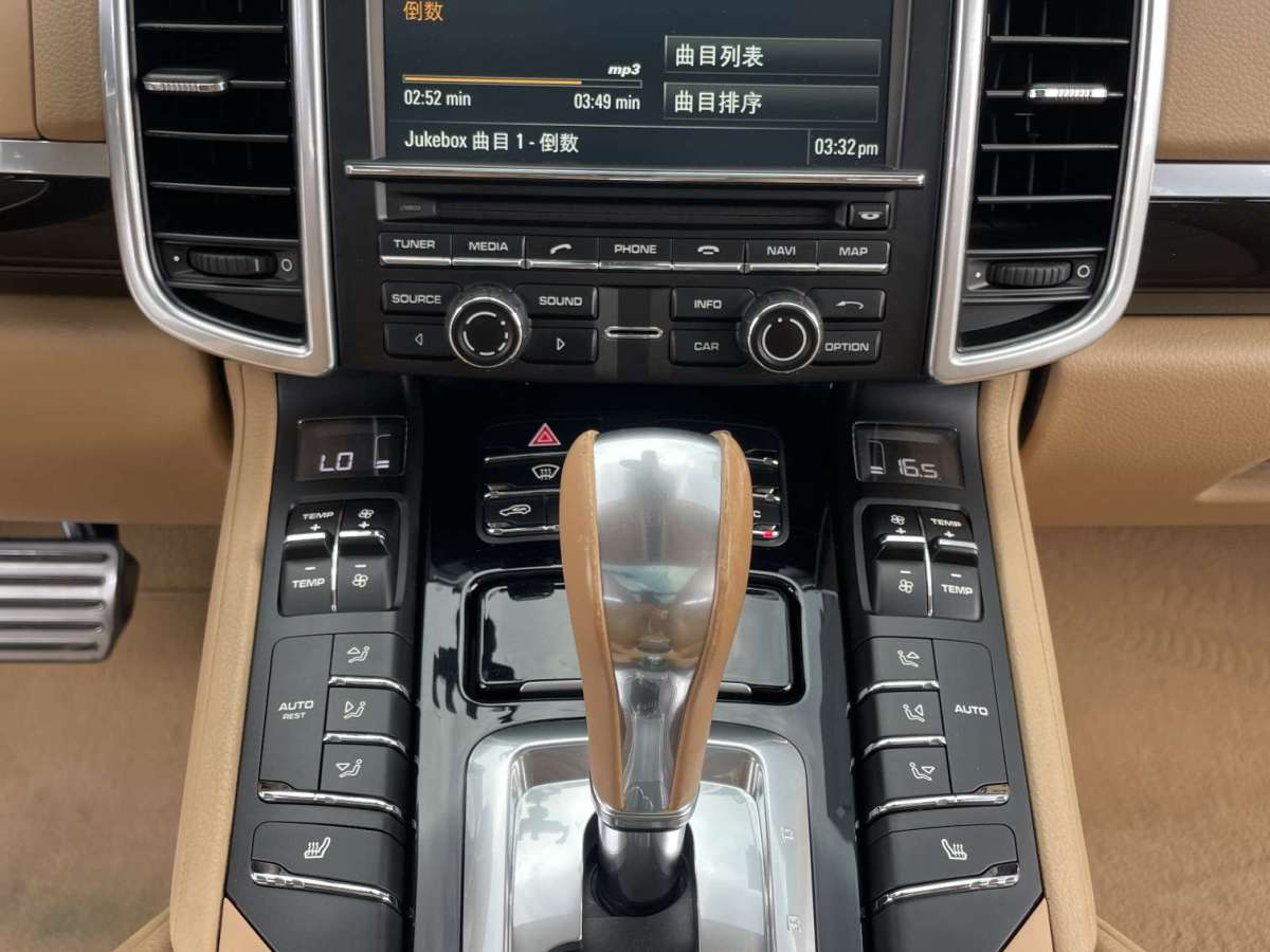 保时捷 Cayenne  2015款 Cayenne 3.0T图片