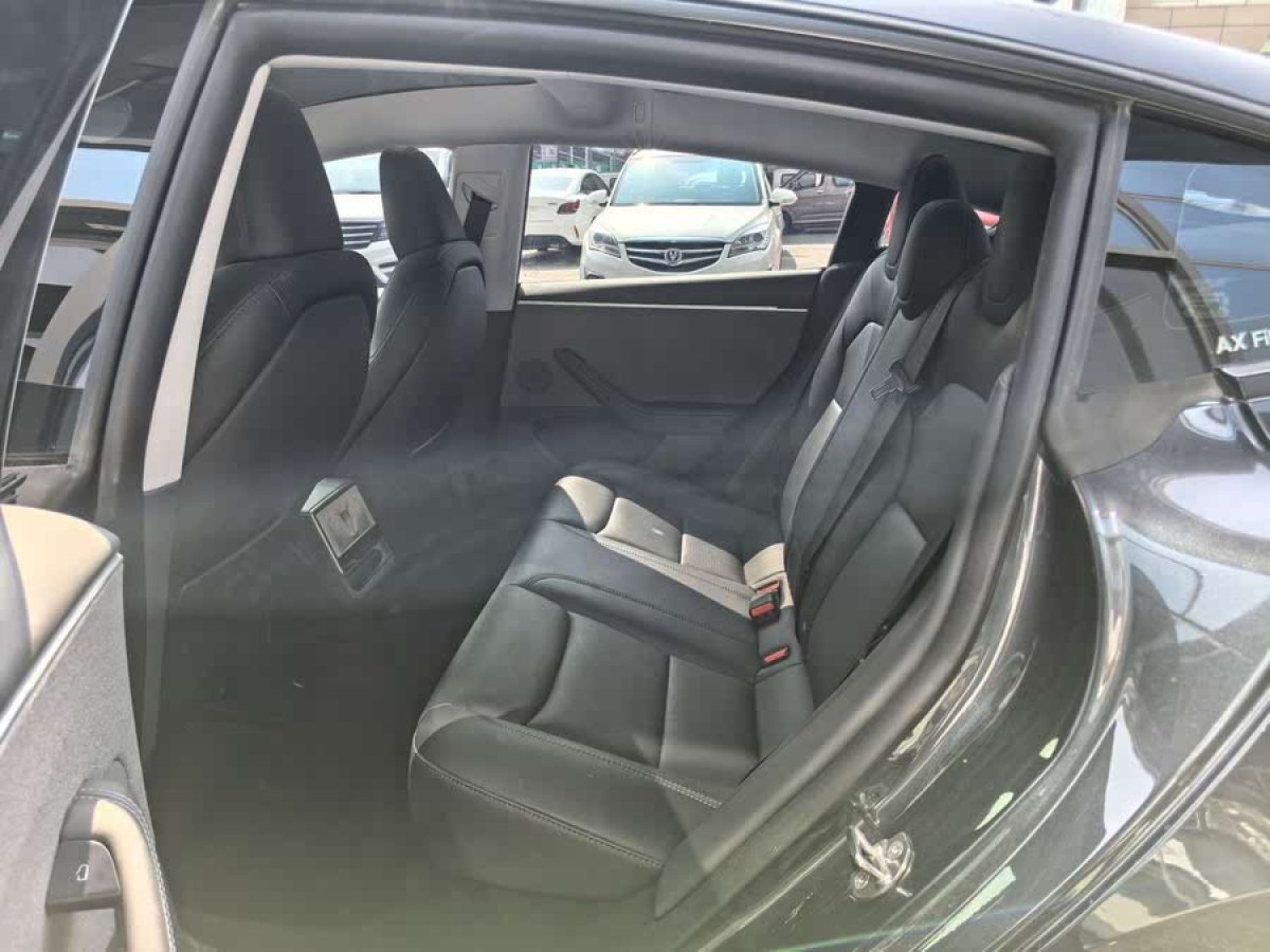 特斯拉 Model 3  2023款 煥新版 后輪驅(qū)動(dòng)圖片