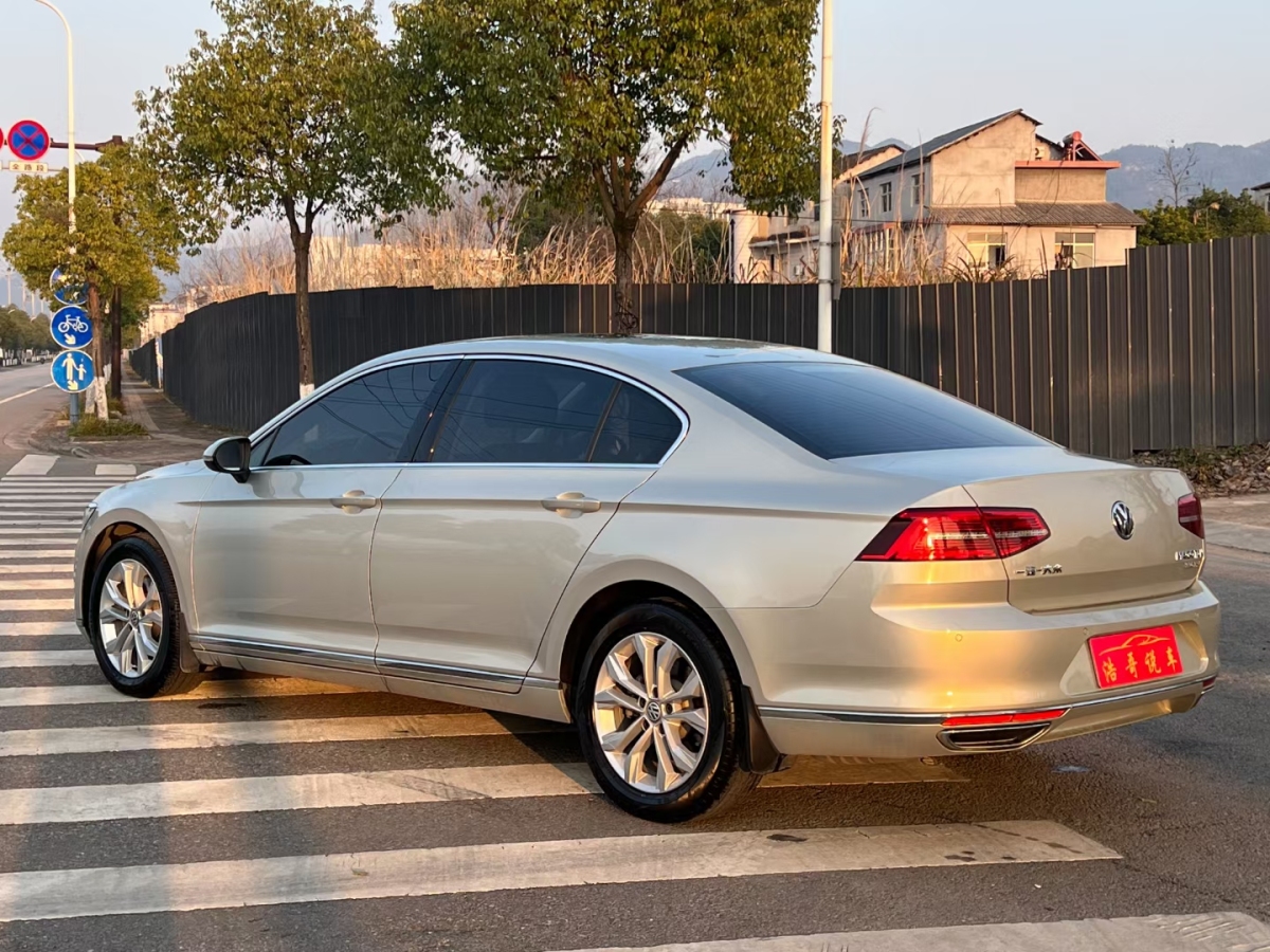 大眾 邁騰  2018款 改款 330TSI DSG 豪華型圖片