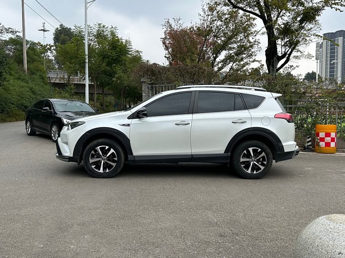 豐田 RAV4榮放  2018款 2.0L CVT兩驅(qū)風尚X版圖片