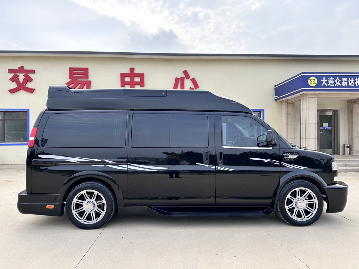 2016年10月GMC SAVANA  2016款 G660 四驅(qū)版