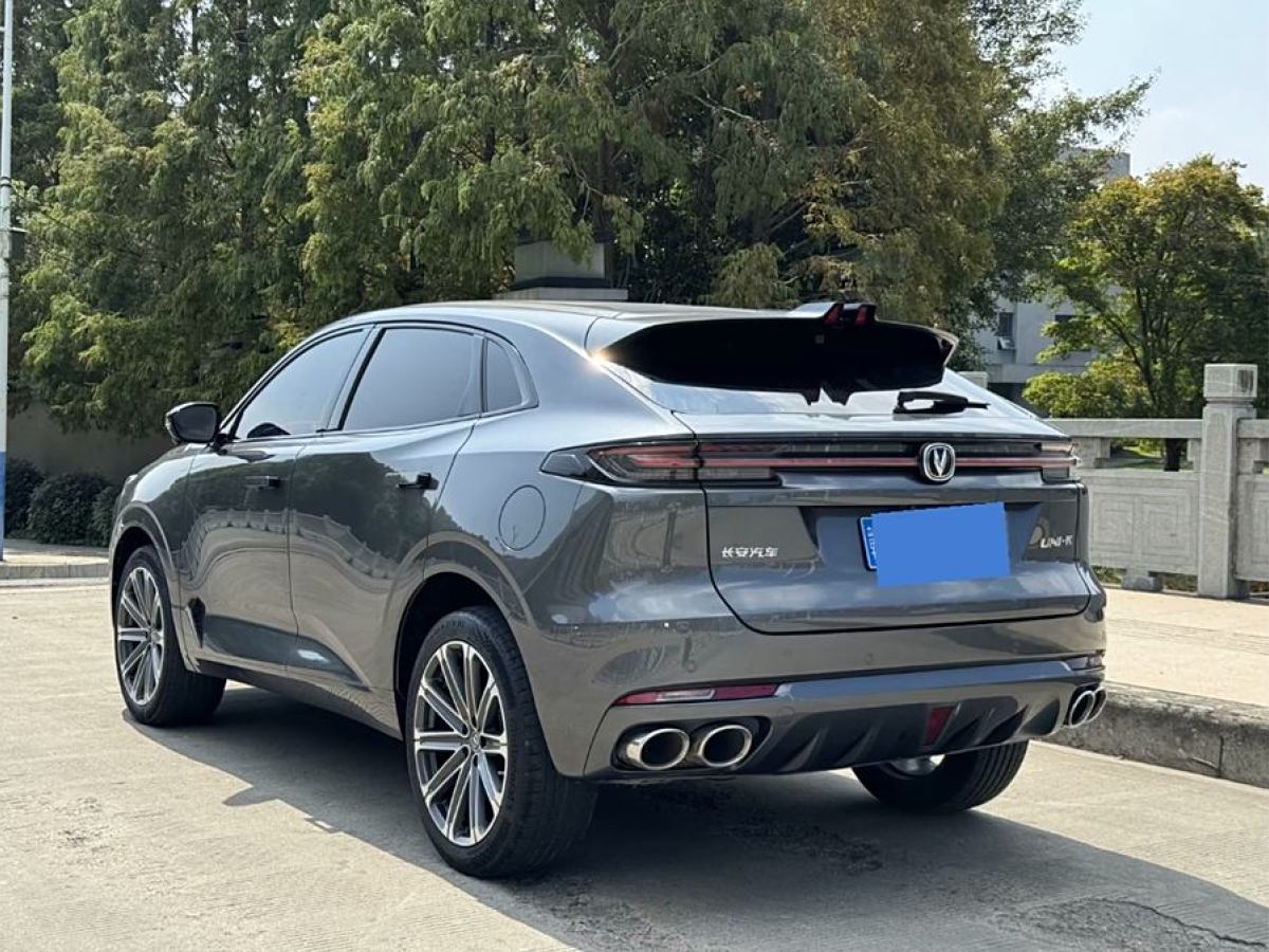 長(zhǎng)安 長(zhǎng)安UNI-K  2021款 2.0T 尊貴型圖片