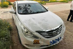 索納塔 現(xiàn)代 2.0L 自動尊貴版
