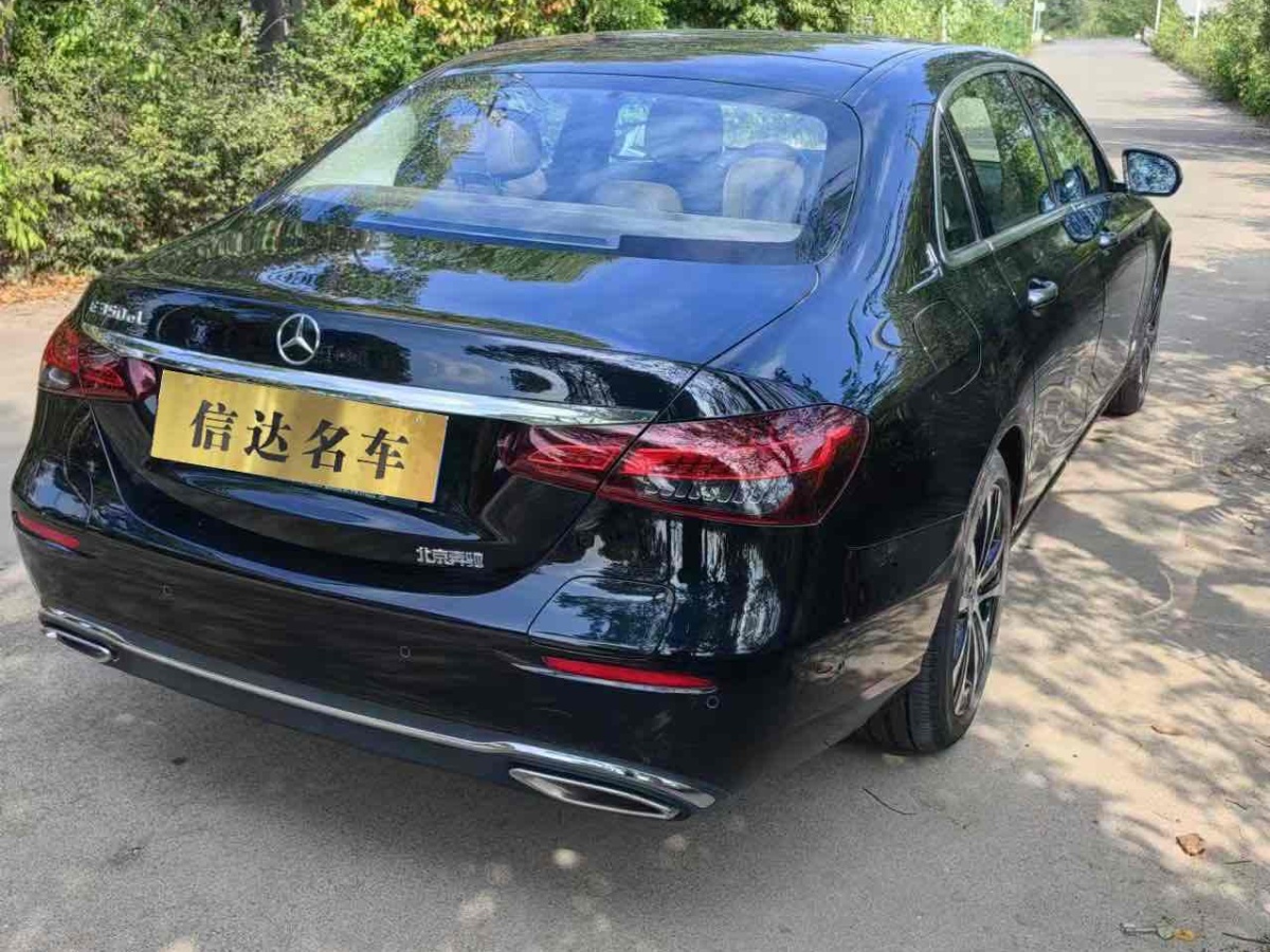 奔馳 奔馳E級(jí)新能源  2023款 E 350 e L 插電式混合動(dòng)力轎車圖片