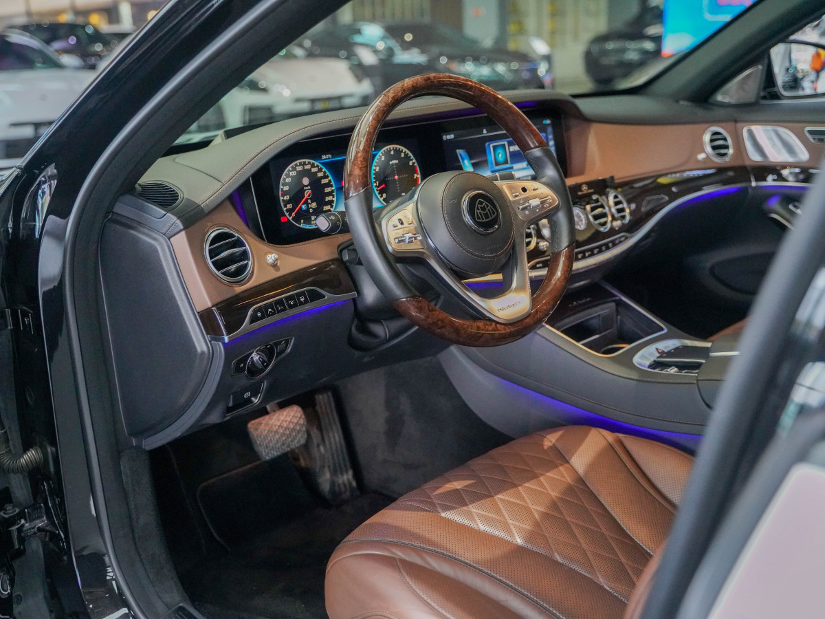 2019年7月奔馳 邁巴赫S級(jí)  2019款 改款 S 560 4MATIC