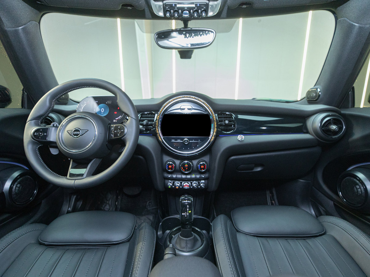 MINI MINI  2023款 改款 2.0T COOPER S 藝術(shù)家圖片