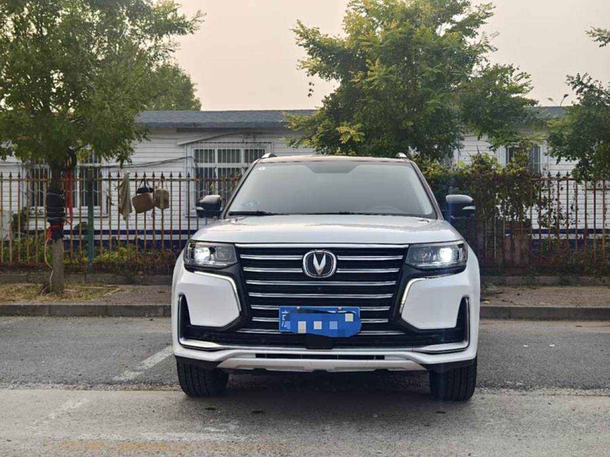 長(zhǎng)安 CS95  2019款 2.0T 兩驅(qū)豪華型圖片