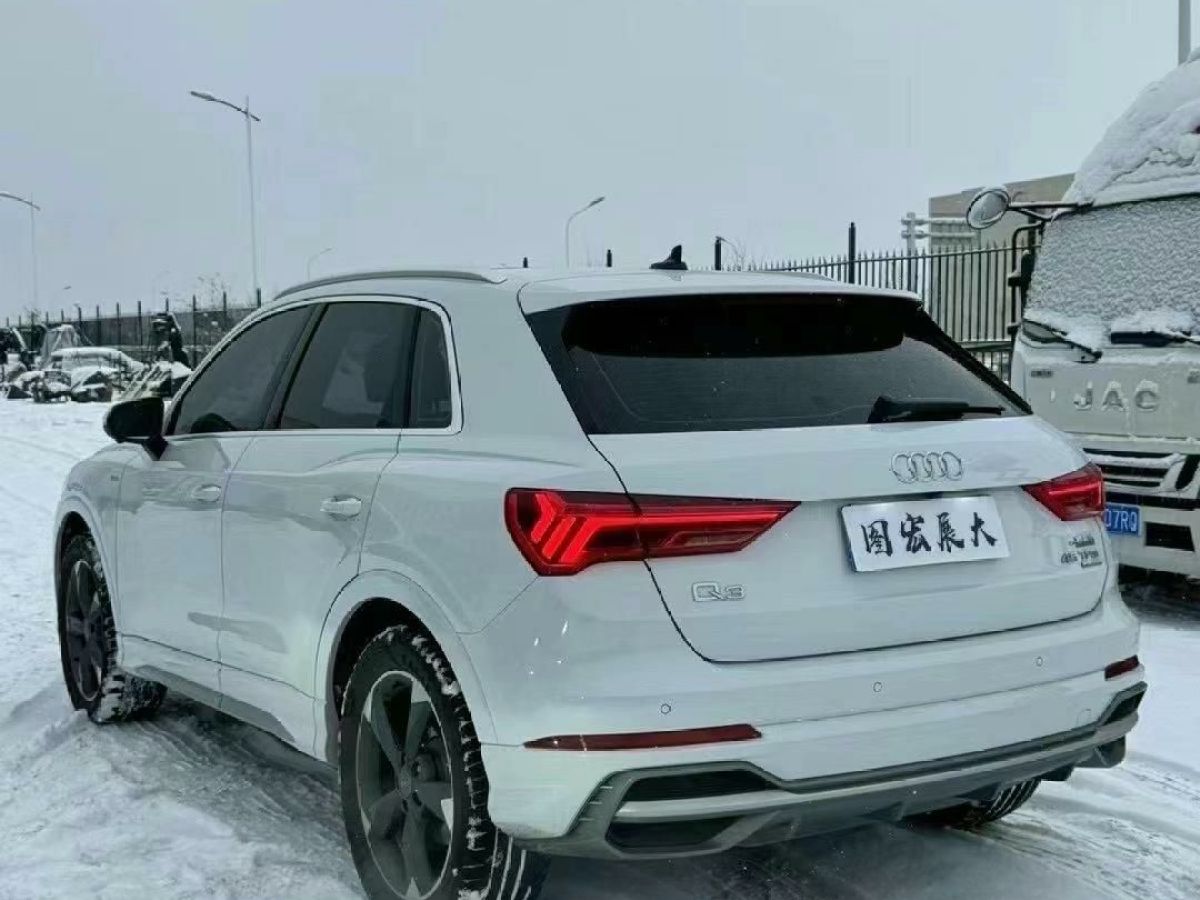 奧迪 奧迪Q3  2020款 35 TFSI 時(shí)尚動(dòng)感型圖片