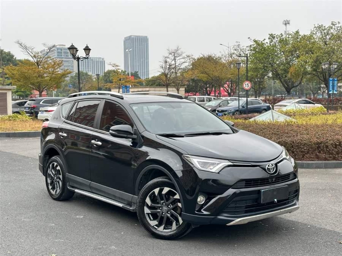 豐田 RAV4榮放  2016款 2.5L 自動四驅(qū)精英版圖片