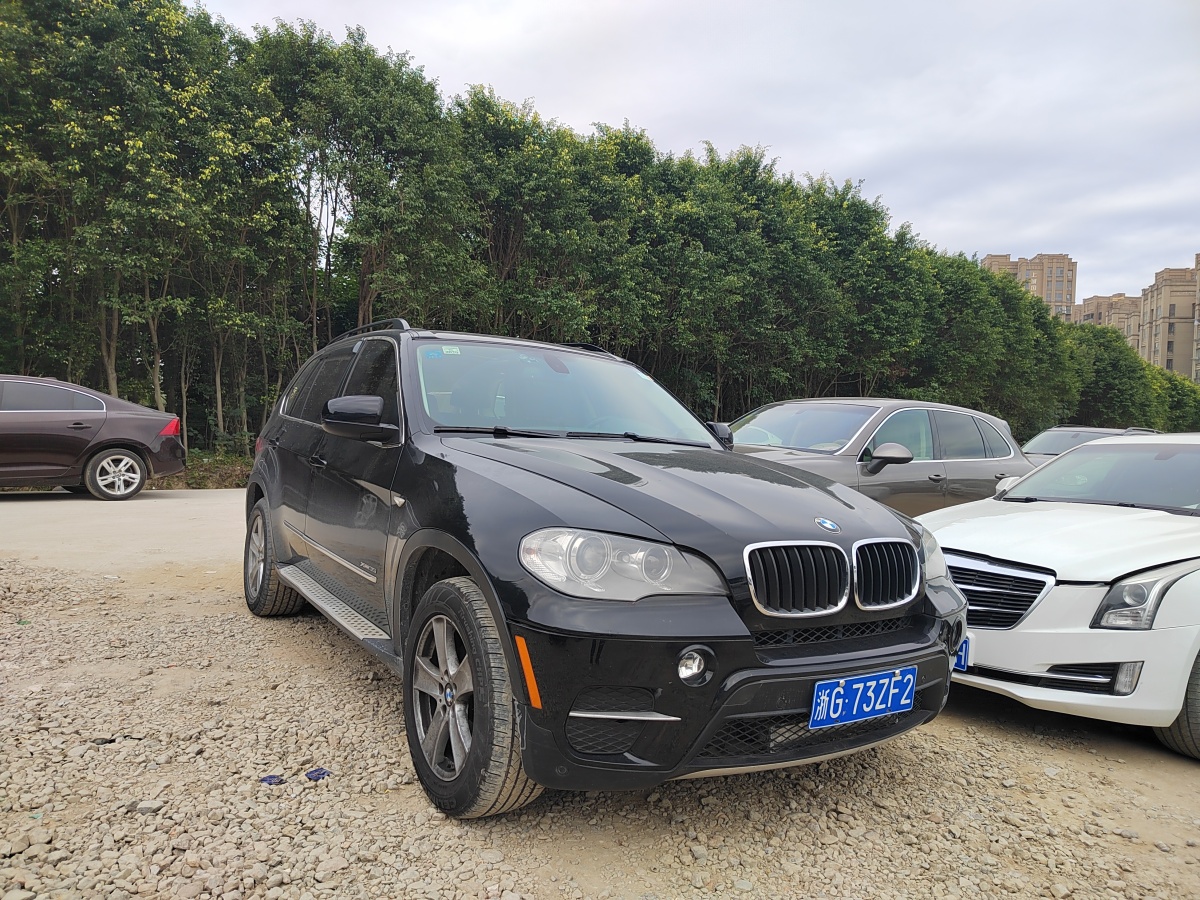 寶馬 寶馬X5  2013款 xDrive35i 領(lǐng)先型圖片