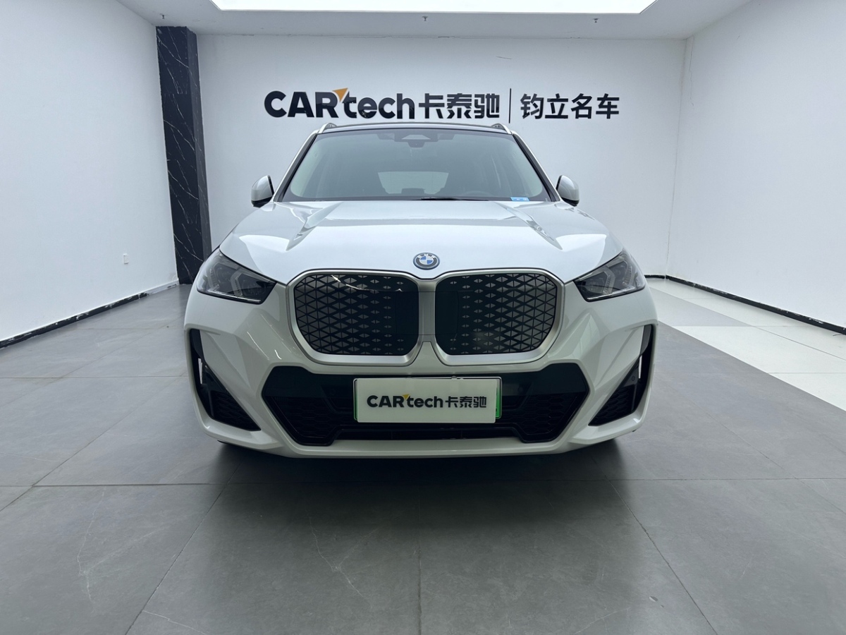 寶馬 寶馬iX1  2023款 xDrive30L X設(shè)計(jì)套裝圖片