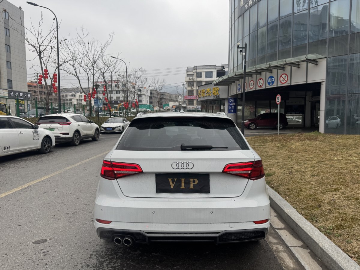 奧迪 奧迪A3  2017款 Sportback 35 TFSI 運動型圖片