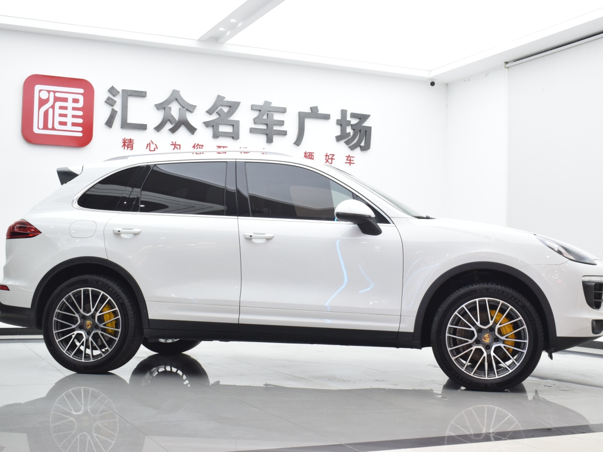 保時(shí)捷 Cayenne  2015款 Cayenne 3.0T圖片