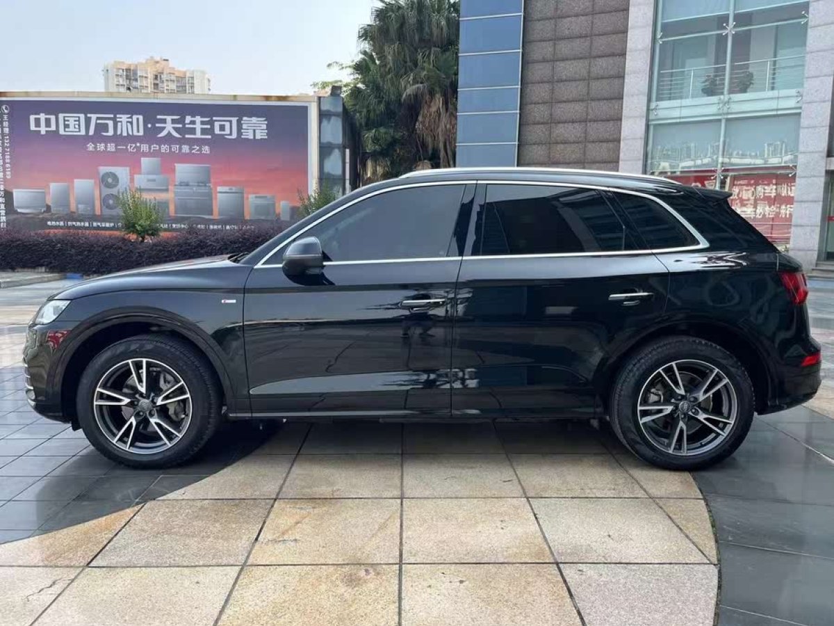 奧迪 奧迪Q5L  2020款 改款 40 TFSI 榮享時尚型圖片