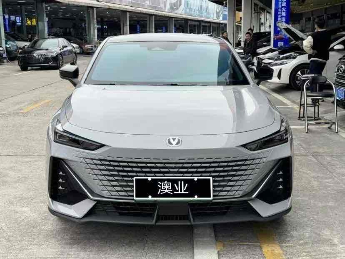 2023年2月長(zhǎng)安 長(zhǎng)安UNI-K新能源  2023款 智電iDD 1.5T 135km智酷型