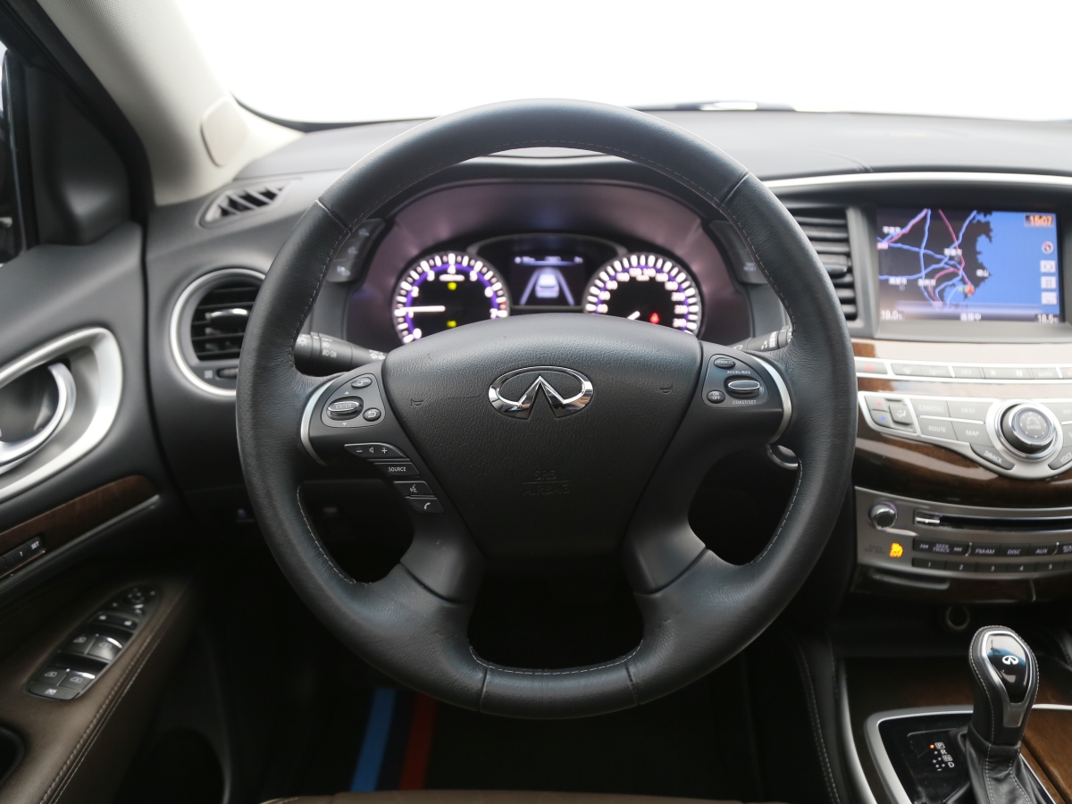 英菲尼迪 QX60  2020款 2.5 S/C Hybrid 兩驅(qū)卓越版 國VI圖片