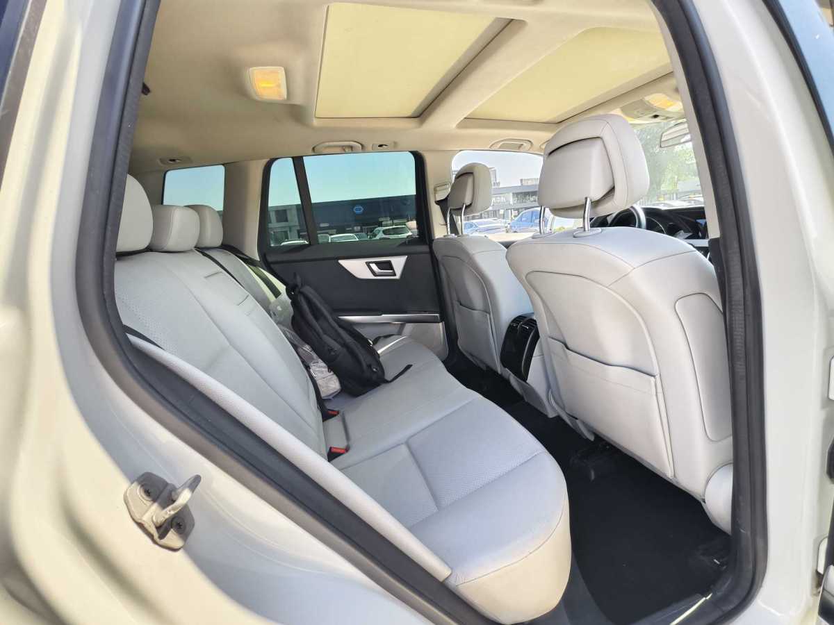 奔馳 奔馳GLK級(jí)  2013款 GLK 300 4MATIC 動(dòng)感天窗型圖片